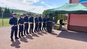 Policjanci ruchu drogowego, którzy przeprowadzili turniej BRD.