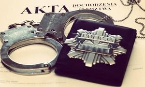 Policjanci Komendy Powiatowej Policji w Brzozowie zatrzymali dwóch mężczyzn, za którymi wydane zostały listy gończe. 54-latek, który dopuścił się przestępstwa związanego z posiadaniem narkotyków oraz 46-latek, poszukiwany za uchylanie się od obowiązku alimentacyjnego. Mężczyźni najbliższy czas spędzą w zakładzie karnym.