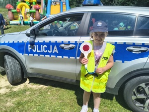 W miniony wtorek dzielnicowi z Posterunku Policji w Domaradzu uczestniczyli w pikniku zorganizowanym z okazji Dnia Rodziny w Szkole Podstawowej nr 2 w Golcowej. W trakcie spotkania mundurowi przypominali o podstawowych zasadach bezpieczeństwa w związku ze zbliżającymi się wakacjami.