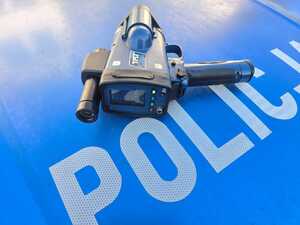 Brzozowscy policjanci zatrzymali do kontroli kierującego, który w terenie zabudowanym poruszał się z prędkością 106 km/h, przekraczając dopuszczalną prędkość o 56 km/h. Za rażące przekroczenie prędkości 21-latek został ukarany wysokim mandatem, stracił prawo jazdy, a na jego konto wpłynęły punktu karne.